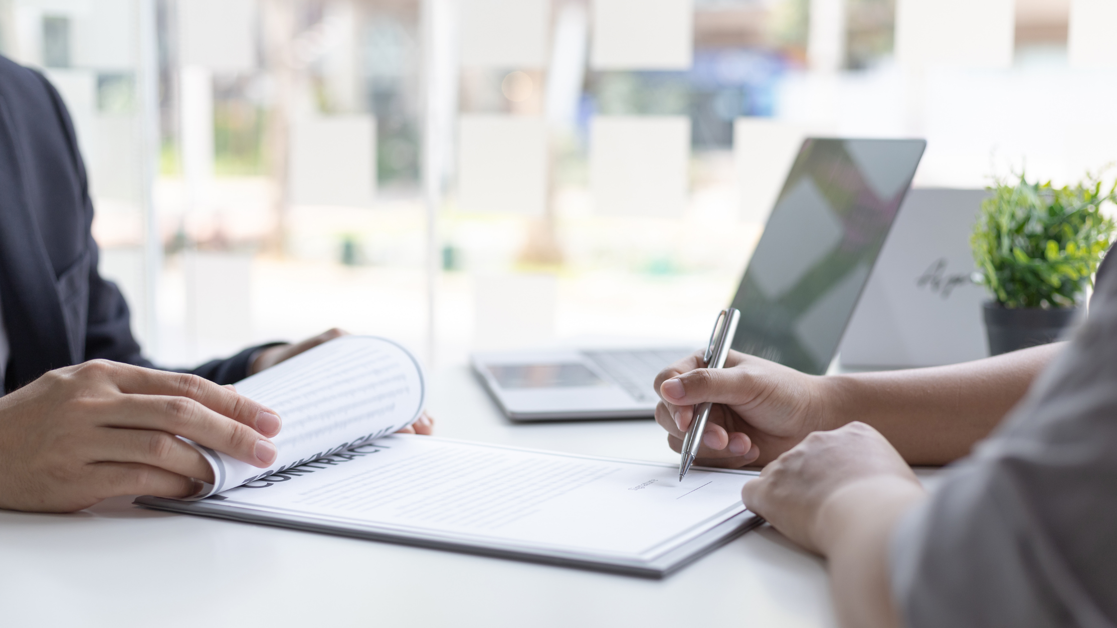 Zatrudnianie sezonowe obcokrajowców: najpopularniejsze branże